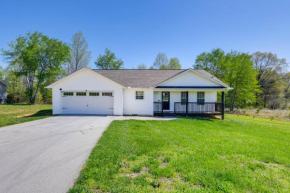 2 Mi to Douglas Lake, Boat Ramp White Pine Home!